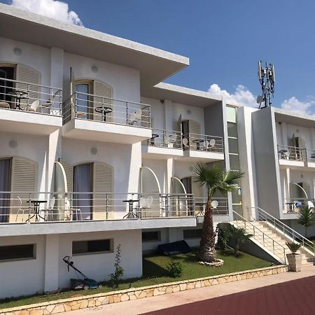 Royal Blue Hotel Dhërmi Exteriér fotografie